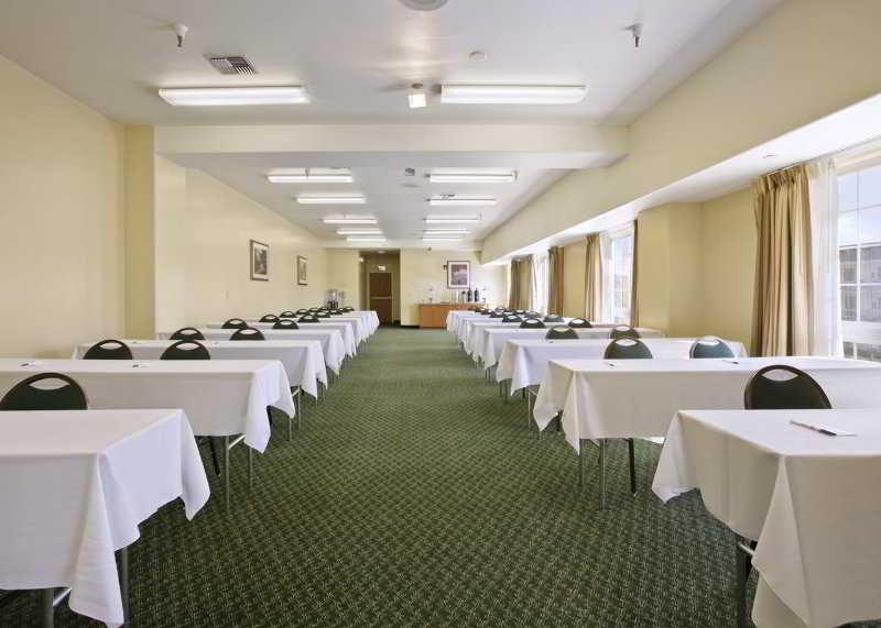 Comfort Inn & Suites Oakland Airport Servizi foto