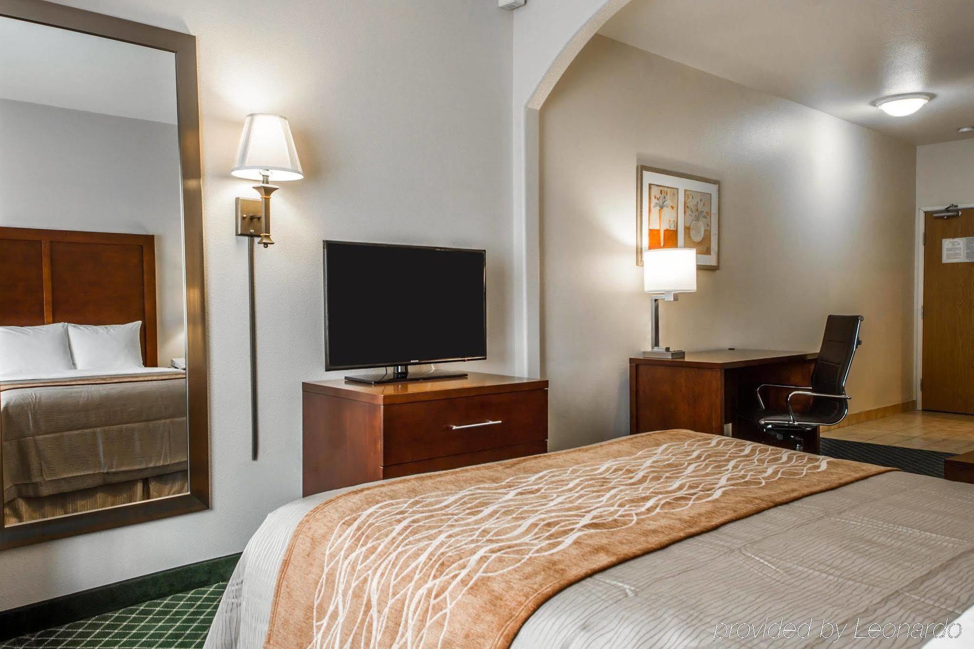 Comfort Inn & Suites Oakland Airport Esterno foto