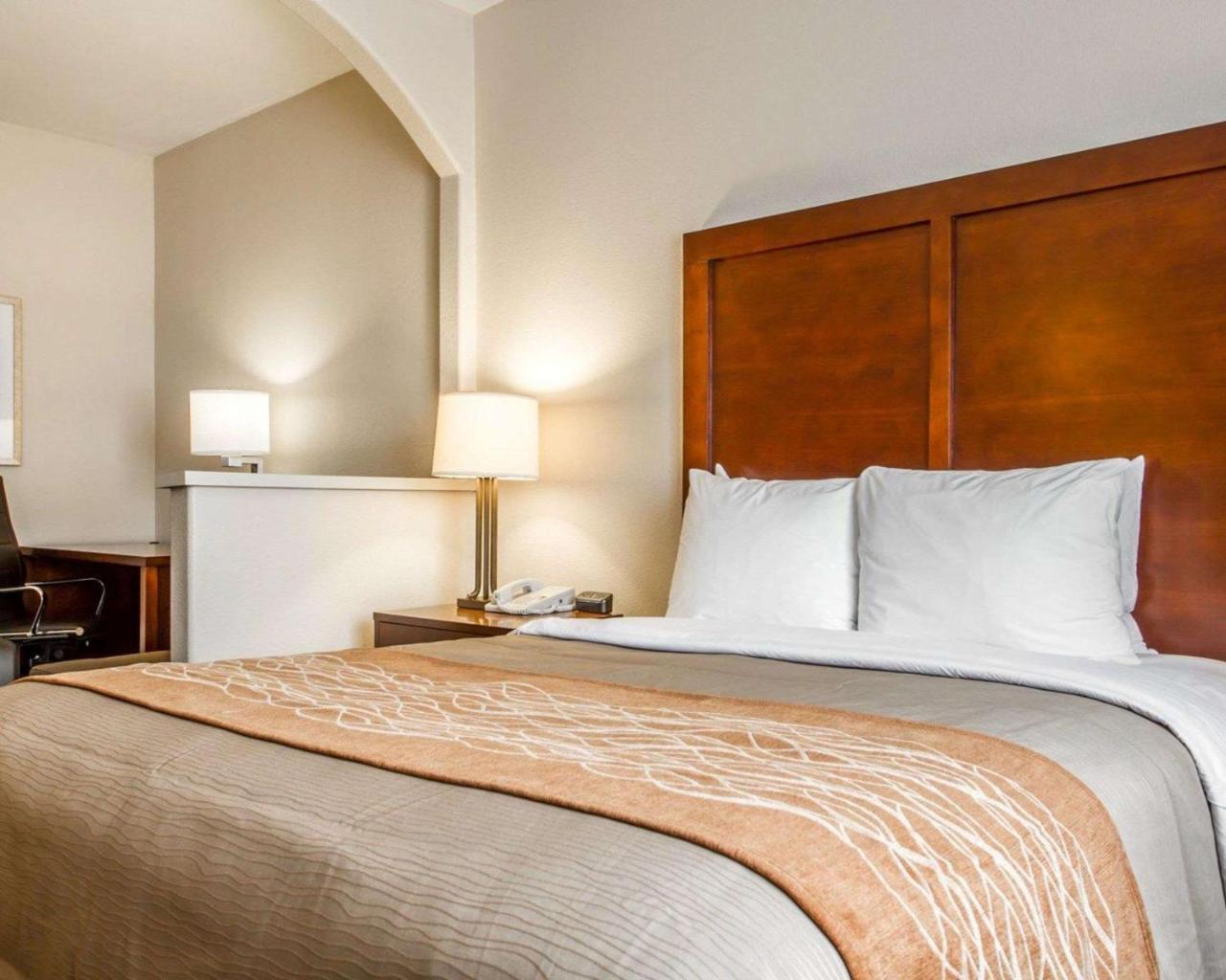 Comfort Inn & Suites Oakland Airport Esterno foto