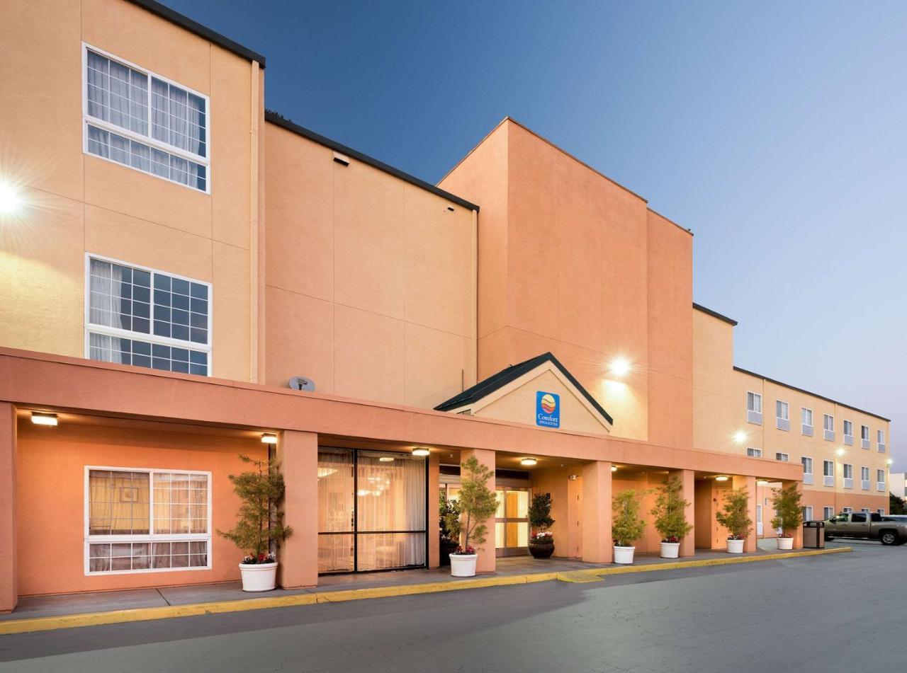 Comfort Inn & Suites Oakland Airport Esterno foto
