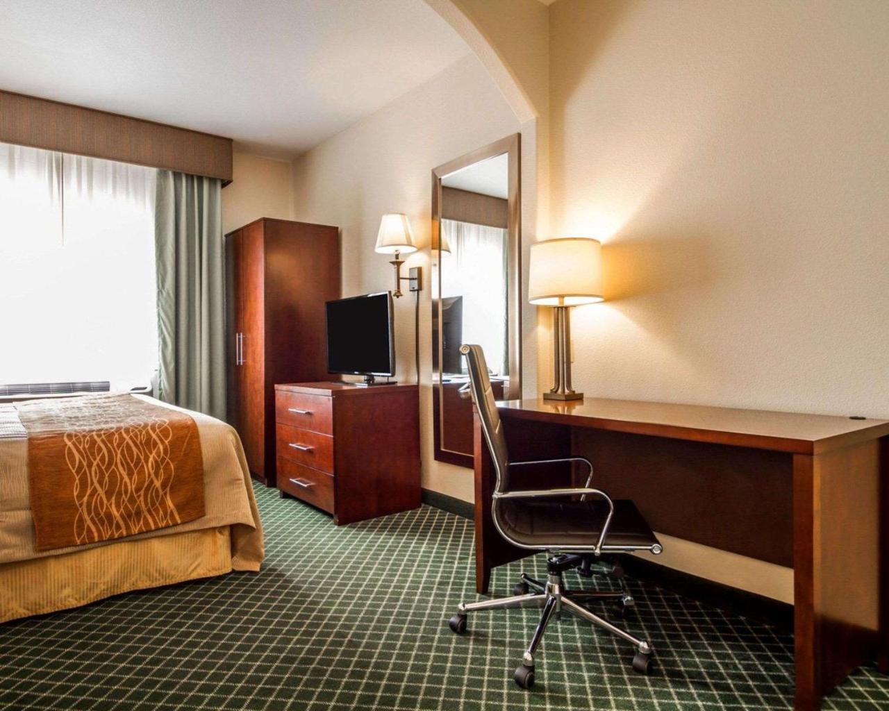 Comfort Inn & Suites Oakland Airport Esterno foto