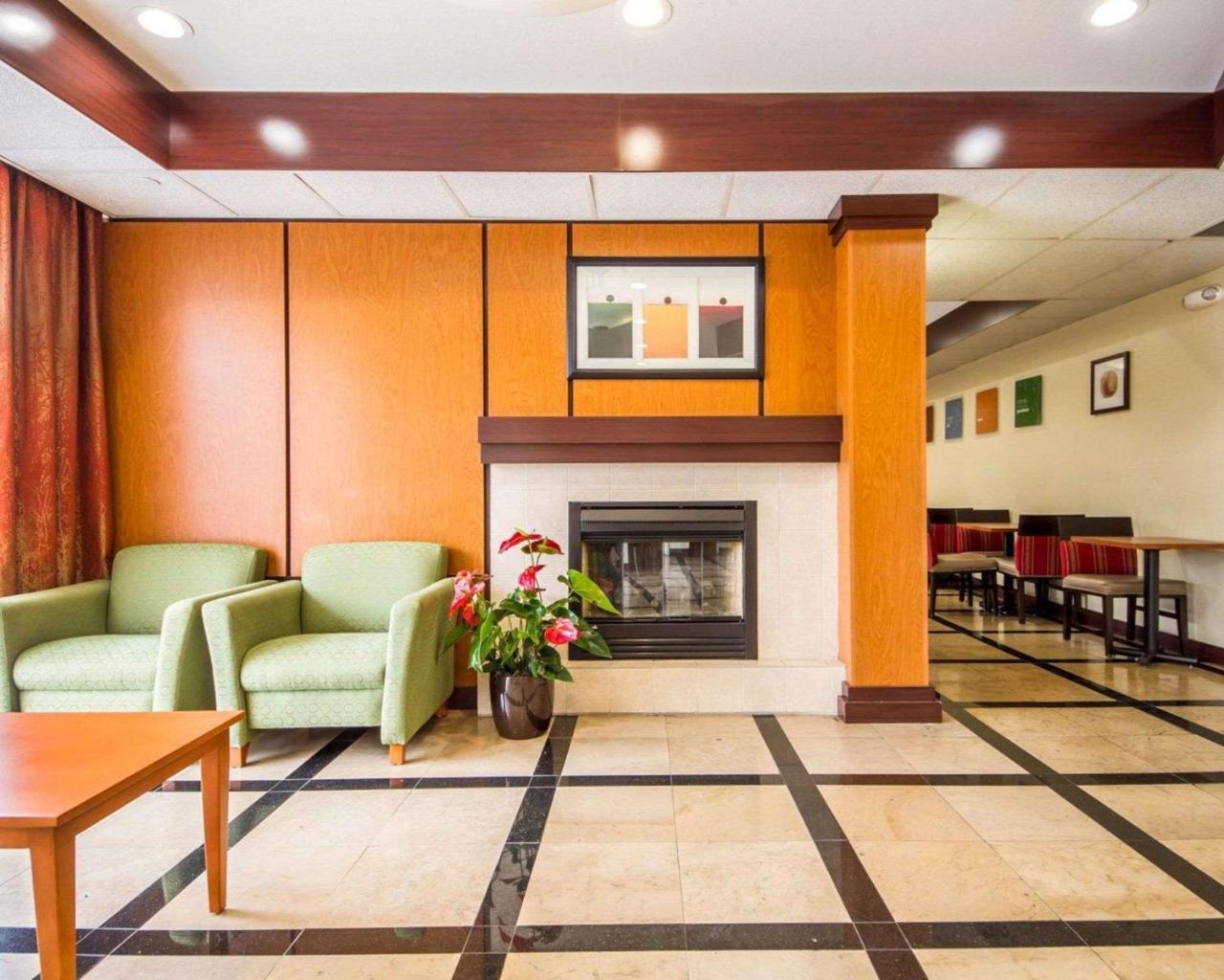Comfort Inn & Suites Oakland Airport Esterno foto