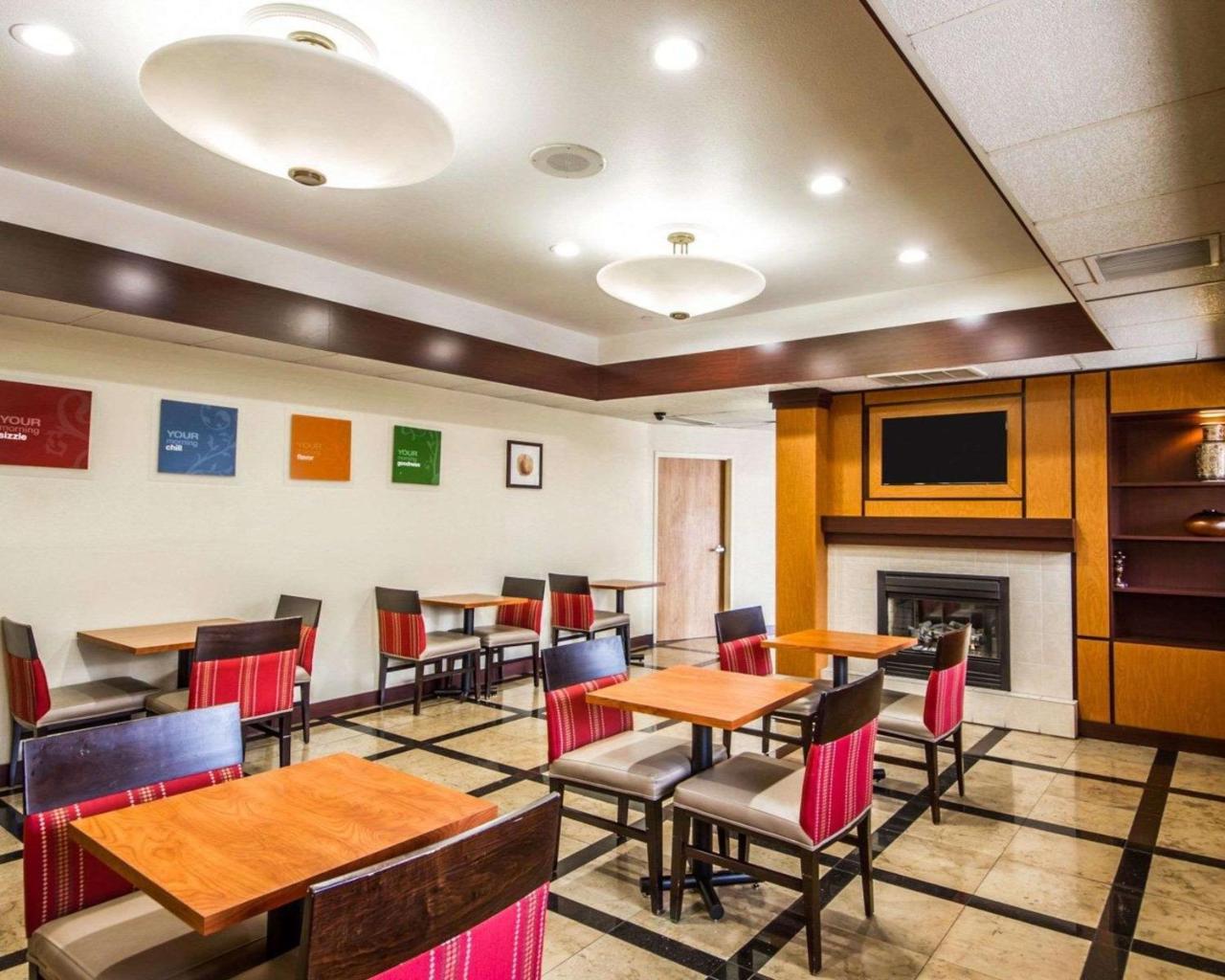 Comfort Inn & Suites Oakland Airport Esterno foto