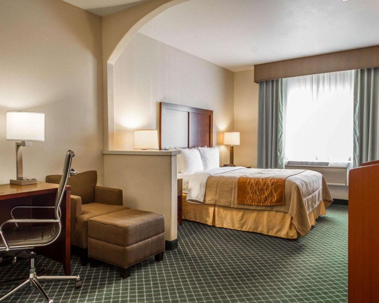Comfort Inn & Suites Oakland Airport Esterno foto