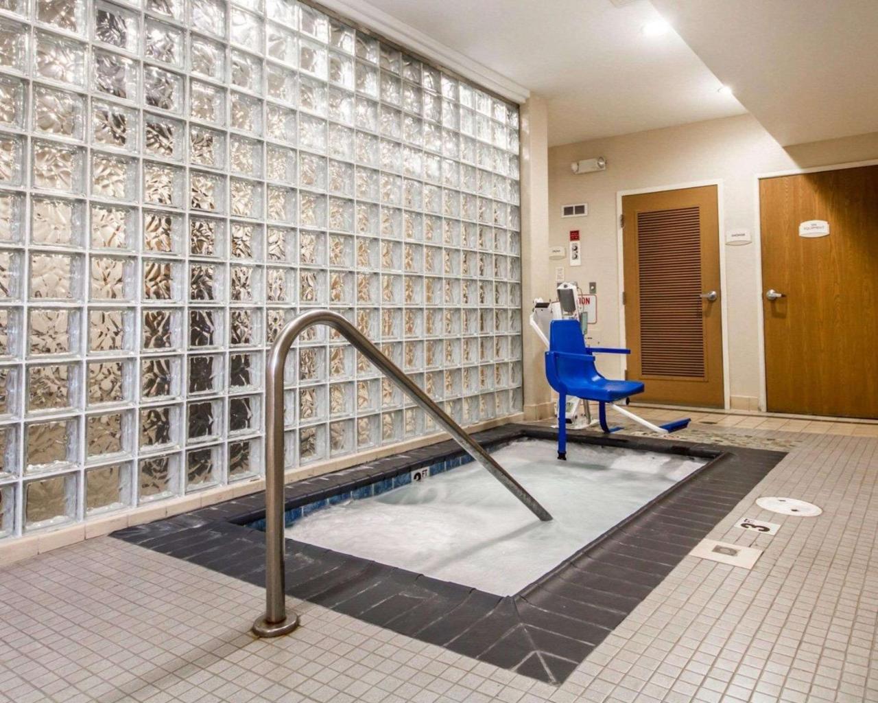 Comfort Inn & Suites Oakland Airport Esterno foto